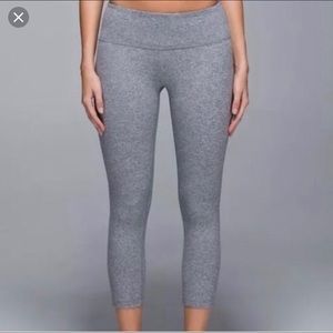 Lulu Lemon Grey Wunder Under Crops (Only)